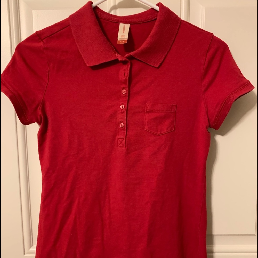 Women’s red shirt
